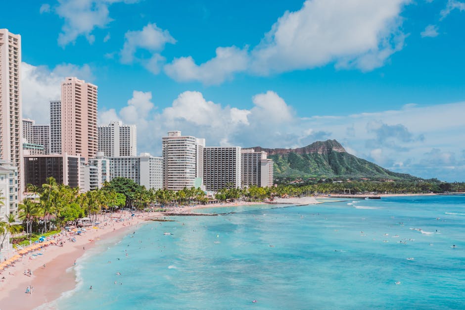 Luxury Meets Lava at Hawaii’s Cliffside Boutique Hotels