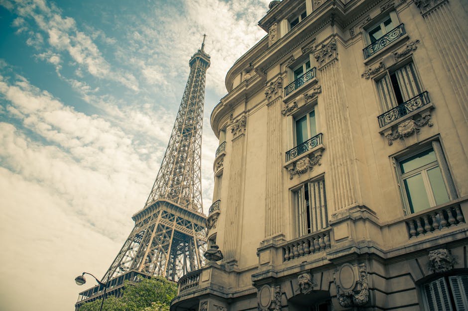 Romantic Hotels in Paris With Balconies for Two